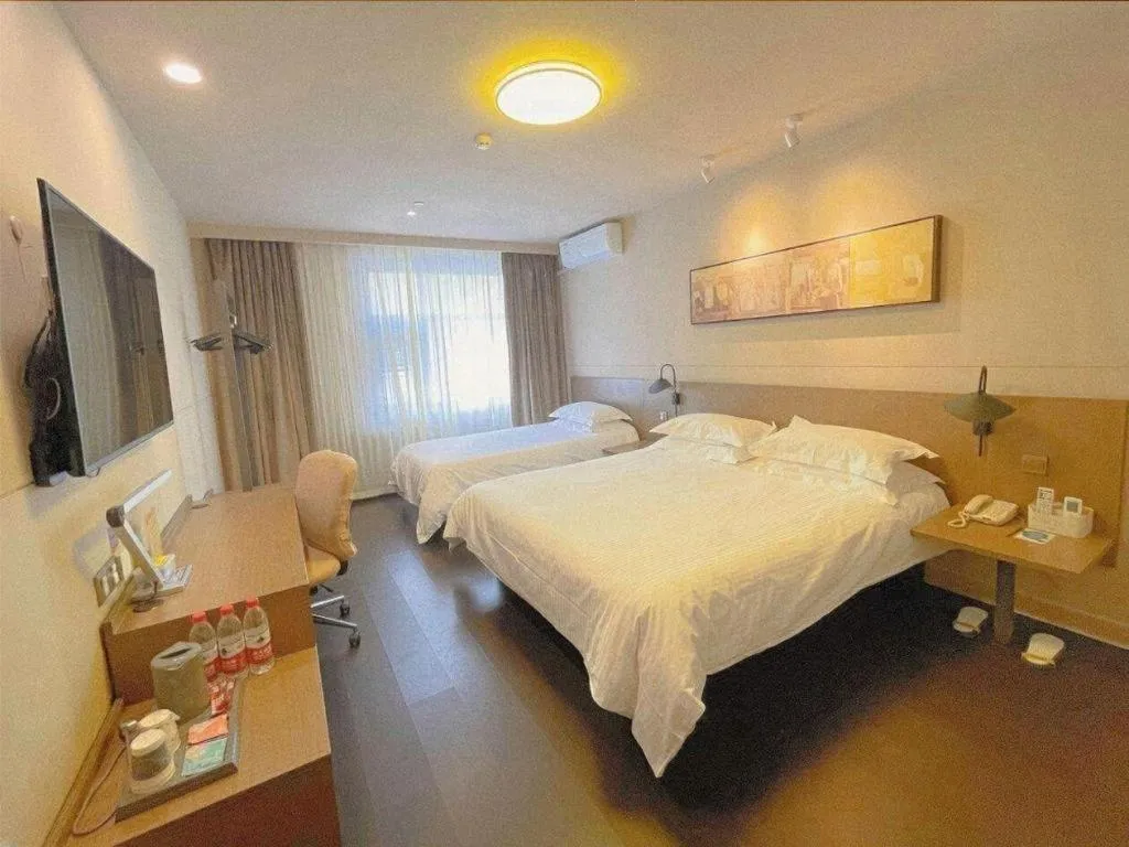 Bed in Jinjiang Inn Select Shihezi East Ring Road