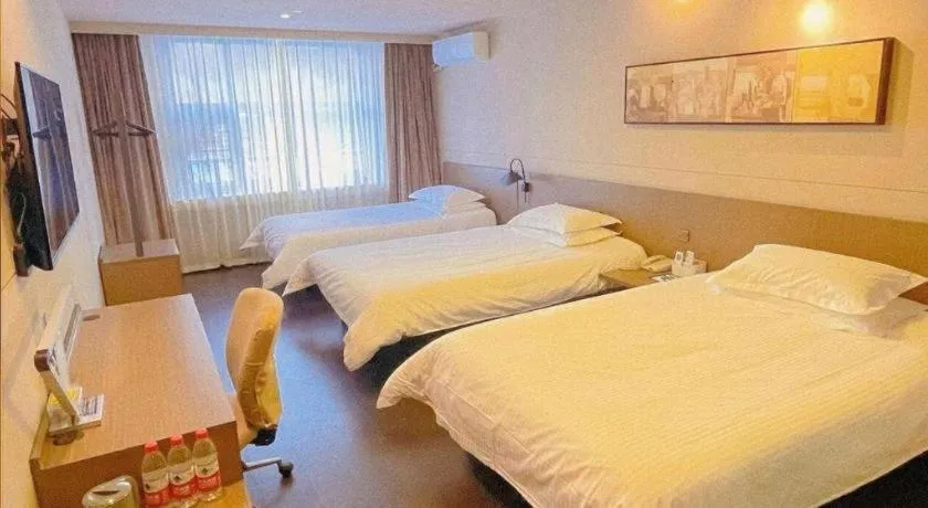 Bed in Jinjiang Inn Select Shihezi East Ring Road