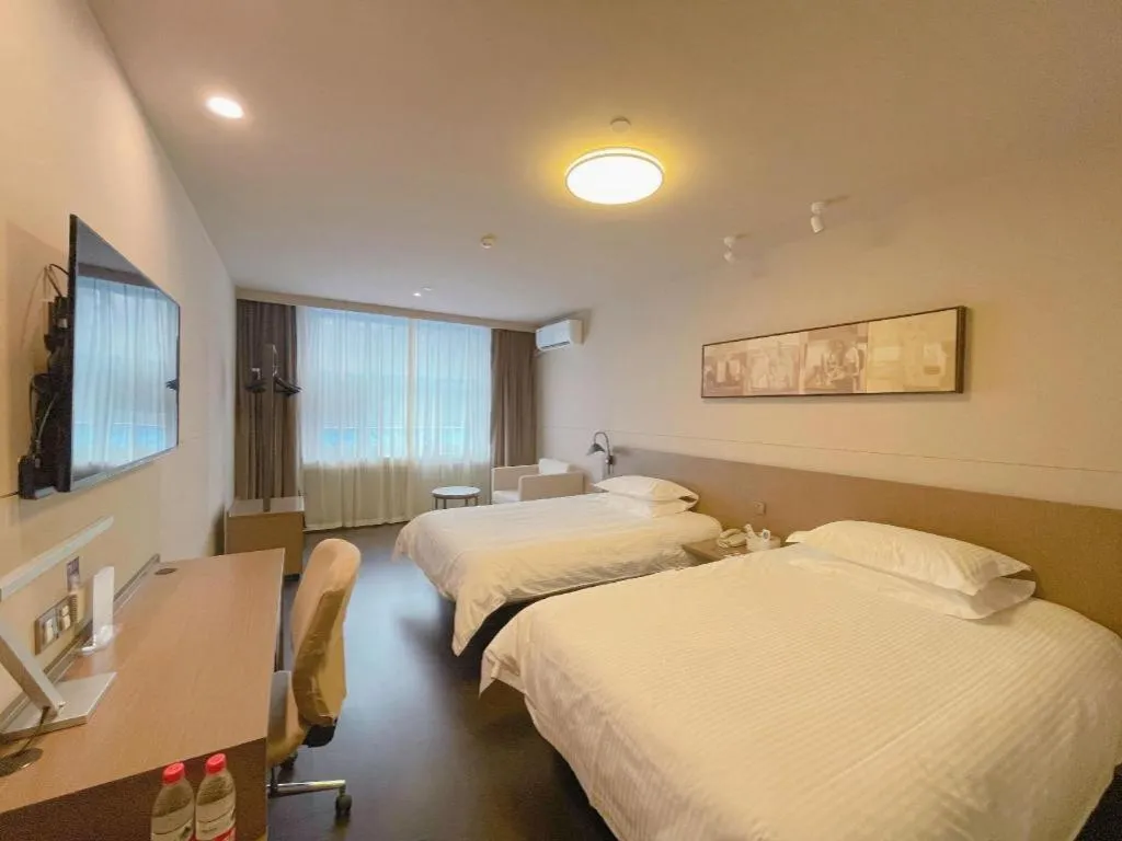 Bed in Jinjiang Inn Select Shihezi East Ring Road