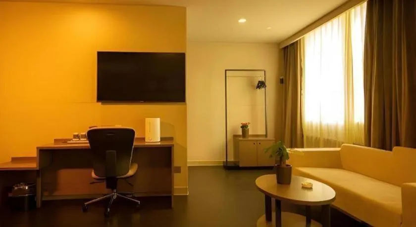 Jinjiang Inn Select Shihezi East Ring Road