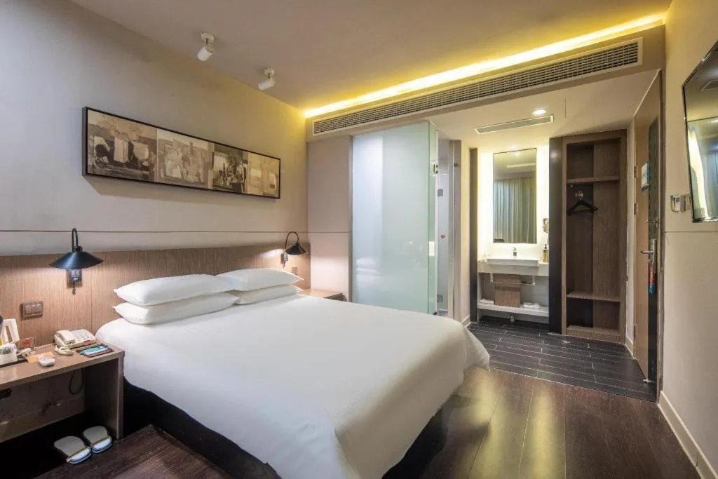 Bed in Jinjiang Inn Select Heze Wanxiang Plaza Guiling Road