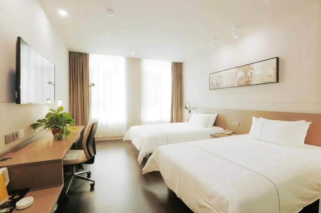 Bed in Jinjiang Inn Select Heze Wanxiang Plaza Guiling Road