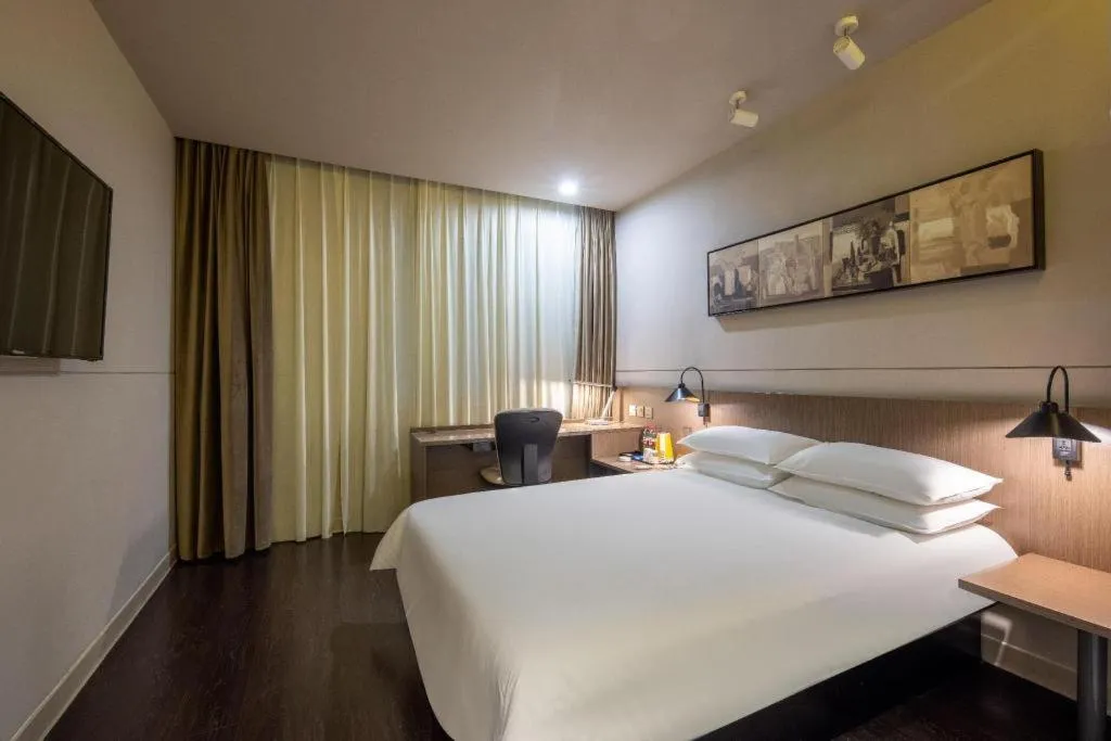 Bed in Jinjiang Inn Select Heze Wanxiang Plaza Guiling Road