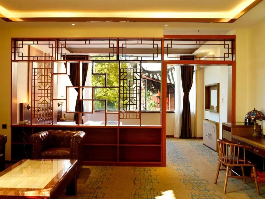 James Joyce Coffetel Lijiang Ancient City Dashuiche