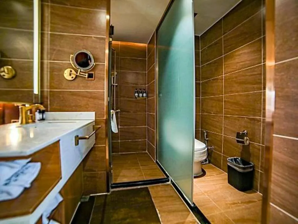 James Joyce Coffetel Lijiang Ancient City Dashuiche