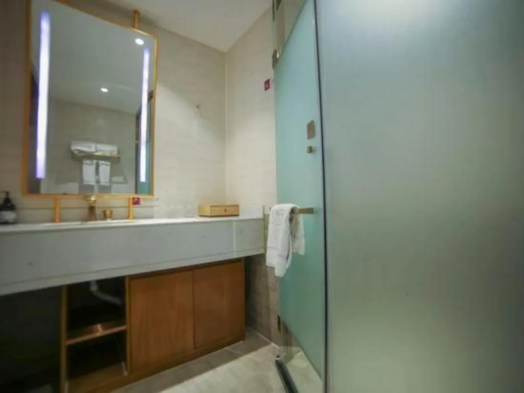 James Joyce Coffetel Lijiang Ancient City Dashuiche