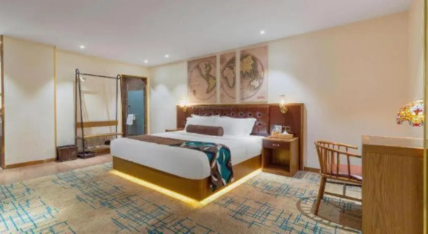 Bed in James Joyce Coffetel Lijiang Ancient City Dashuiche