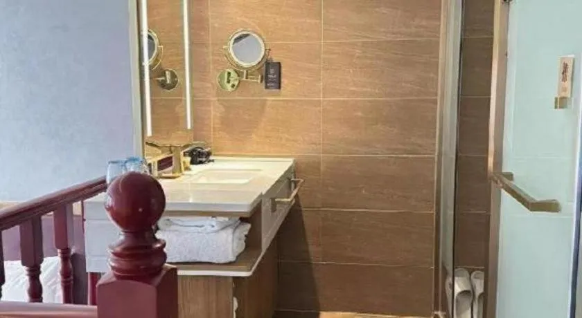 James Joyce Coffetel Beijing Tongzhou Guoyuan Metro Station