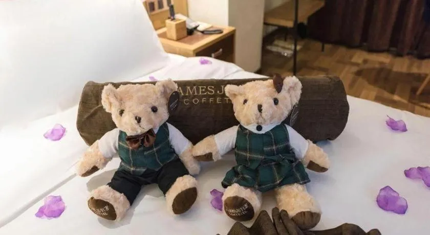 James Joyce Coffetel Beijing Tongzhou Guoyuan Metro Station