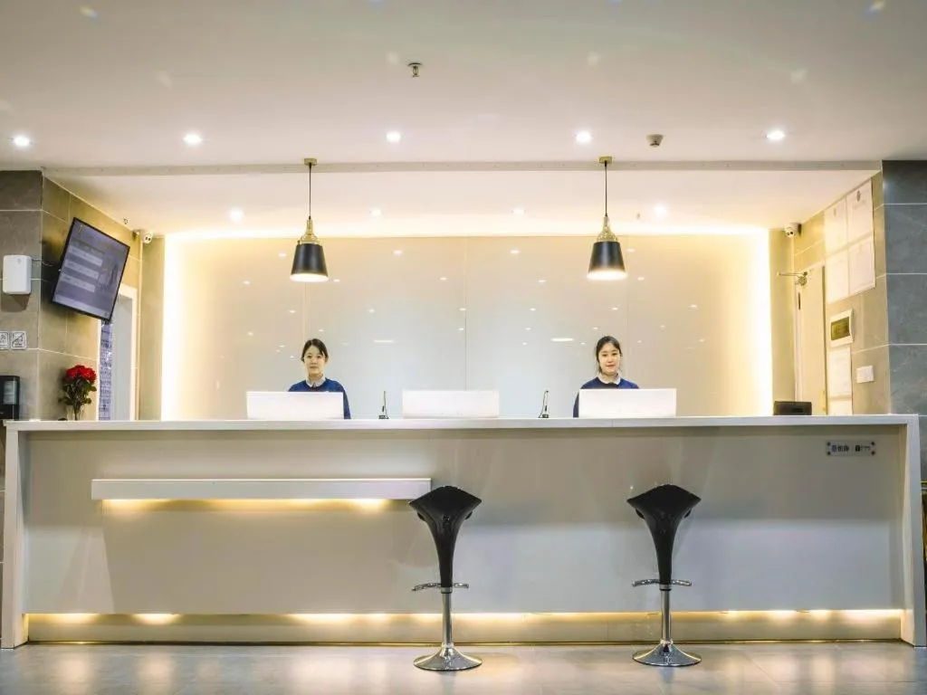 7 Days Premium Hotel Guiyang Huanghe Road Qing Shuijiang Metro Station