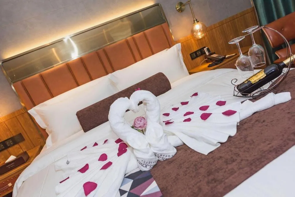 Bed in James Joyce Coffetel Tianjing First Central Hospital Nankai University