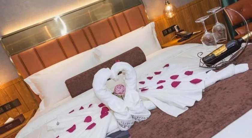 Bed in James Joyce Coffetel Tianjing First Central Hospital Nankai University