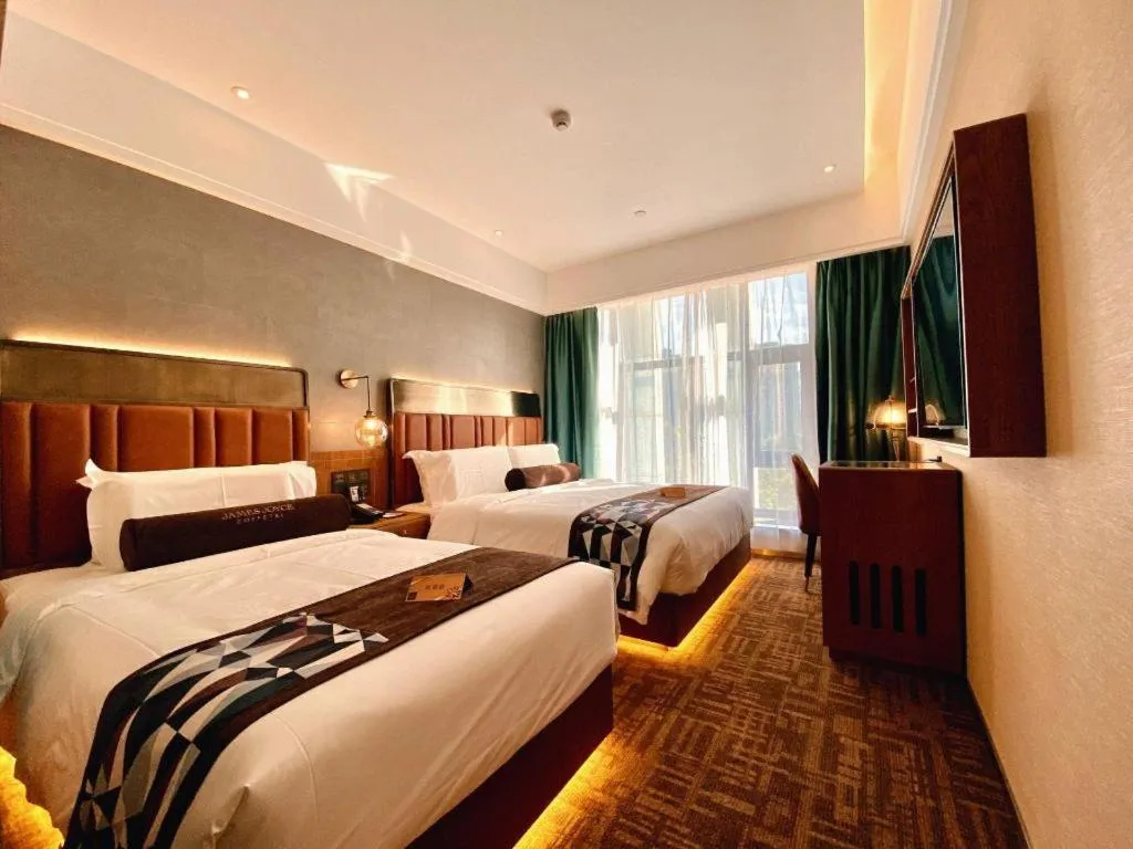 Bed in James Joyce Coffetel Tianjing First Central Hospital Nankai University