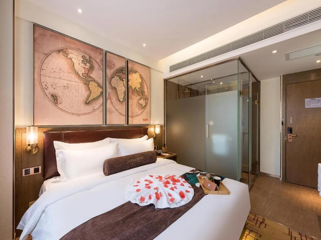 Bed in James Joyce Coffetel Beijing Yizhuang Development Zone Chicheng Times Square