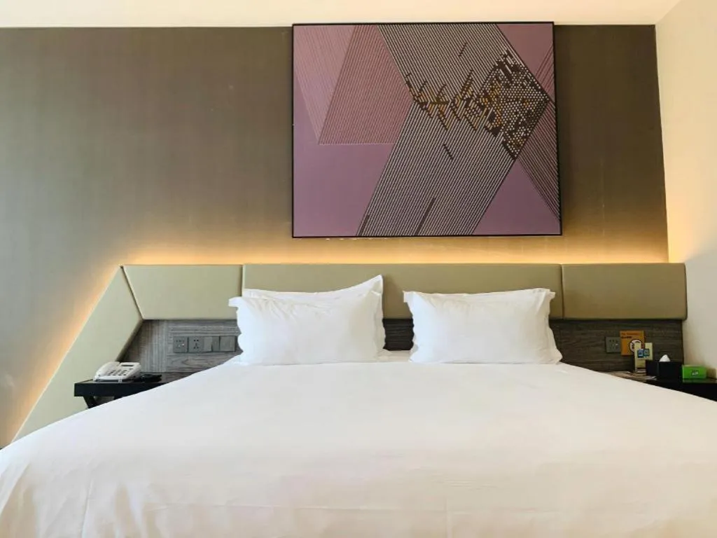 Bed in IU Hotel Lanzhou New District Airport Ruiling International