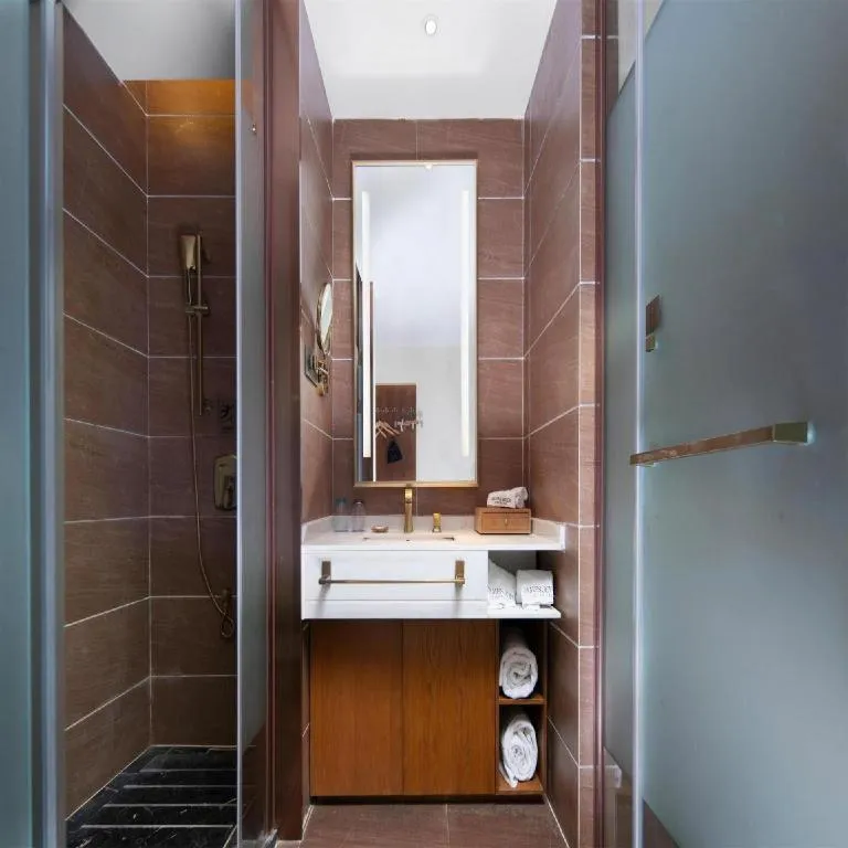 James Joyce Coffetel Luoyang Longmen High-speed Railway Station Baolong Plaza