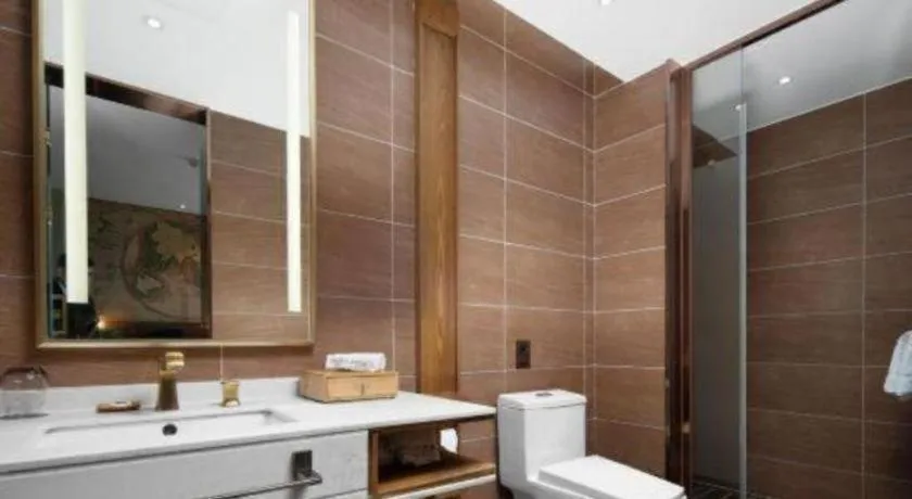 James Joyce Coffetel Luoyang Longmen High-speed Railway Station Baolong Plaza