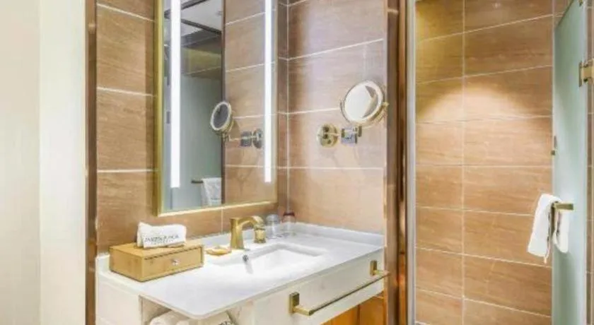 James Joyce Coffetel Luoyang Longmen High-speed Railway Station Baolong Plaza