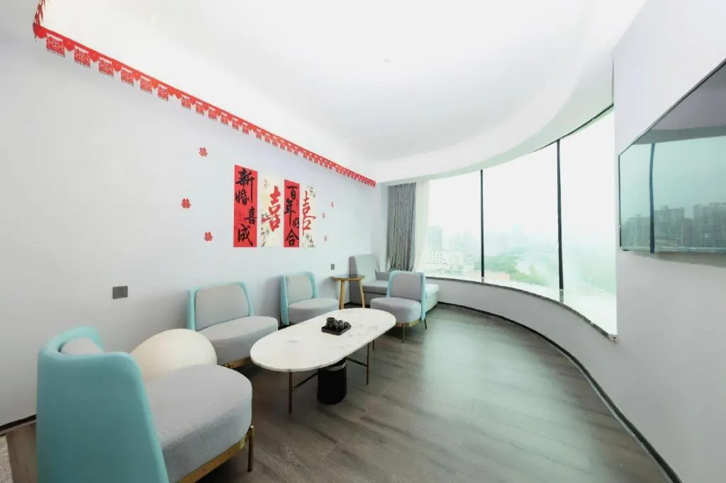 Xana Lite Huizhou Railway Station