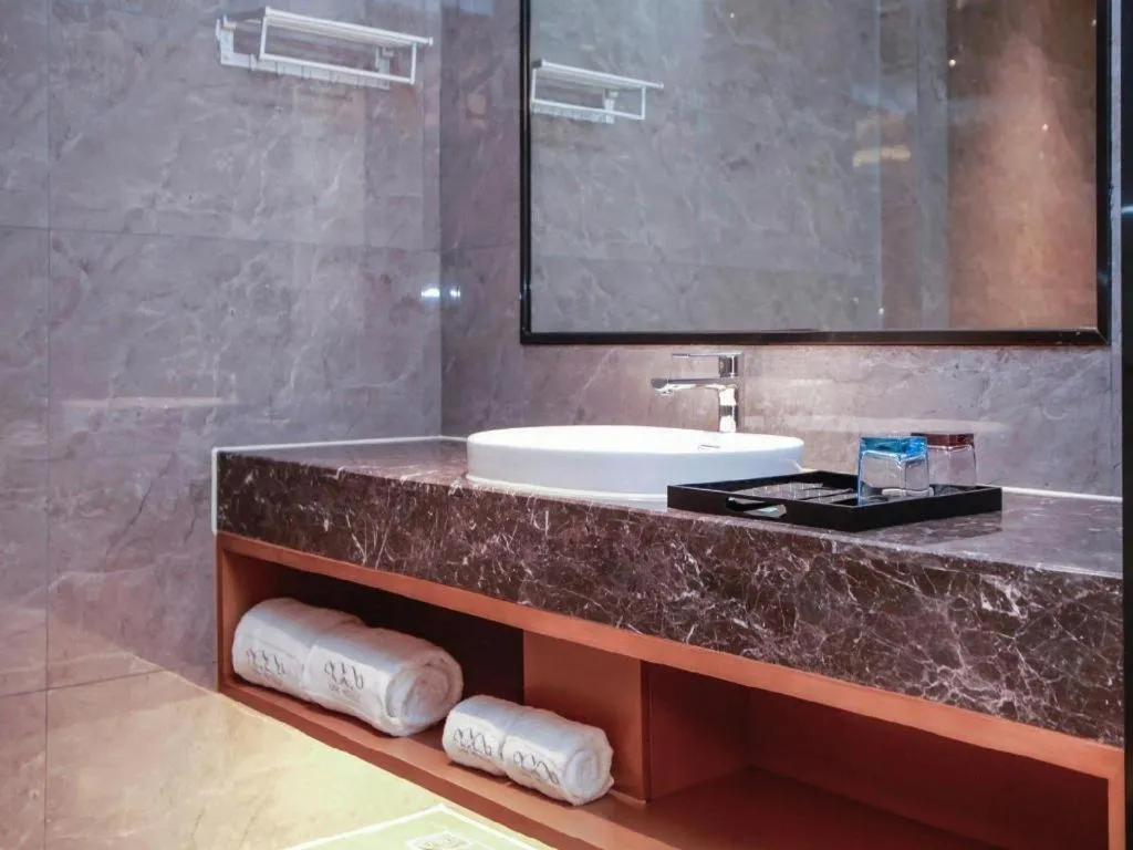 Xana Lite Huizhou Railway Station