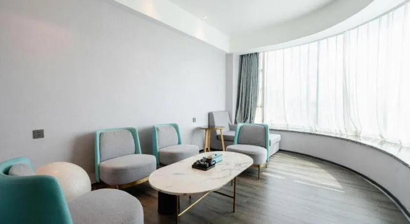 Xana Lite Huizhou Railway Station