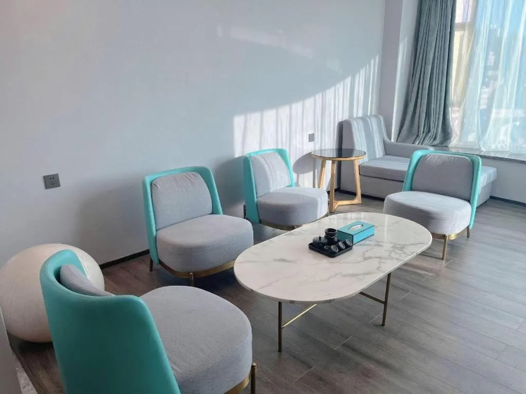 Xana Lite Huizhou Railway Station