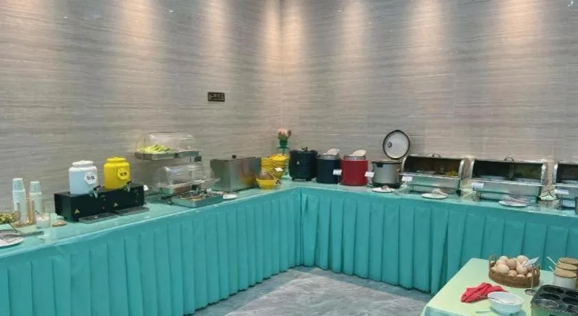 Xana Lite Huizhou Railway Station