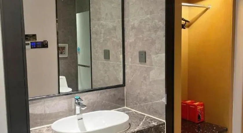 Xana Lite Huizhou Railway Station