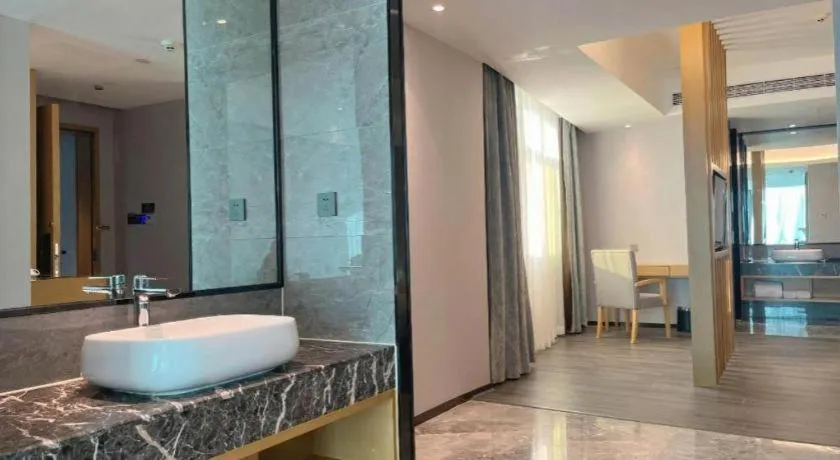 Xana Lite Huizhou Railway Station