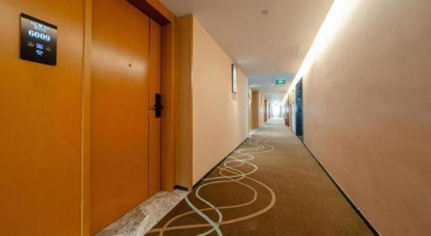 Xana Lite Huizhou Railway Station