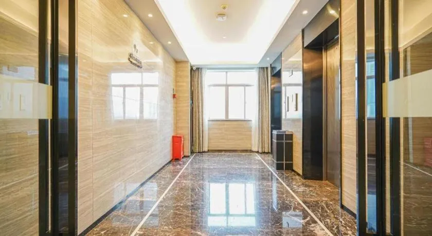 Xana Lite Huizhou Railway Station