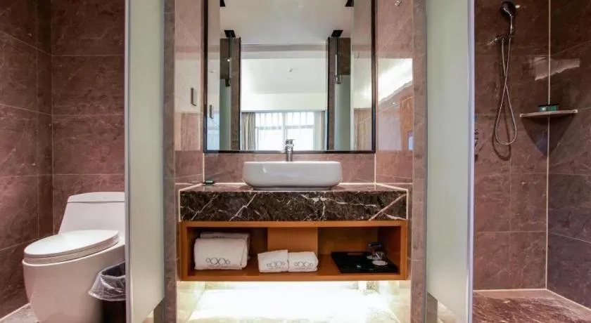 Xana Lite Huizhou Railway Station