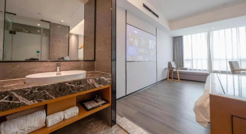 Xana Lite Huizhou Railway Station