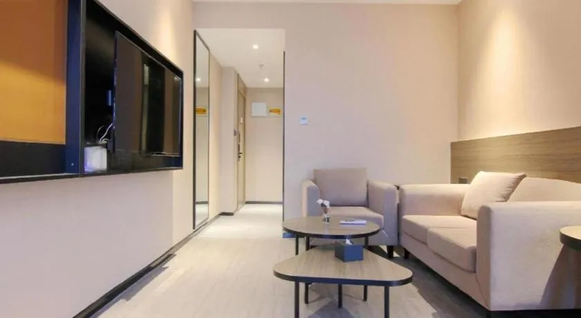 Bed in IU Hotel Chongqing Airport T3 Terminal