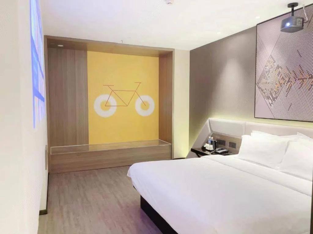 Bed in IU Hotel Chongqing Airport T3 Terminal