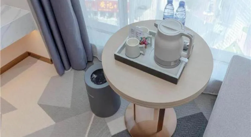 Lavande Hotel Huazhou Beijing Road