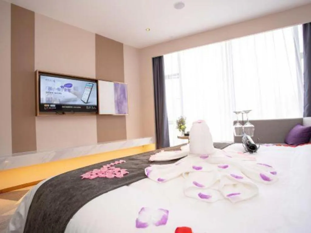 Bed in Lavande Hotel Huazhou Beijing Road