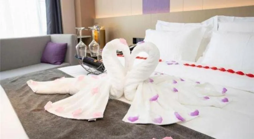 Bed in Lavande Hotel Huazhou Beijing Road