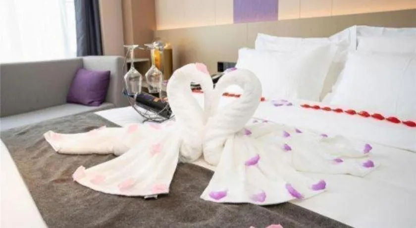 Bed in Lavande Hotel Huazhou Beijing Road