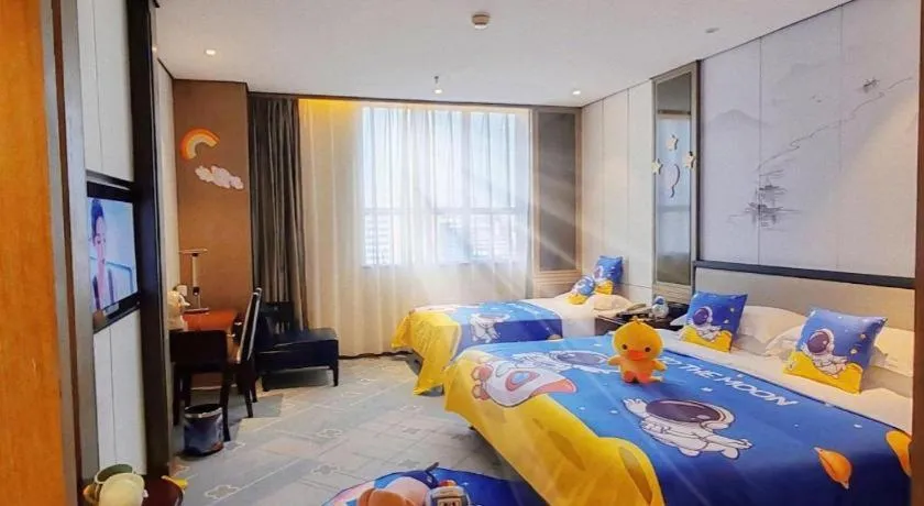 Bed in Dahe Jinjiang Hotel