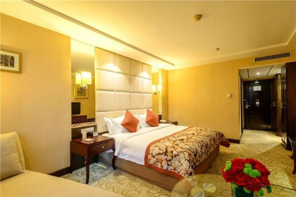 Bed in Dahe Jinjiang Hotel
