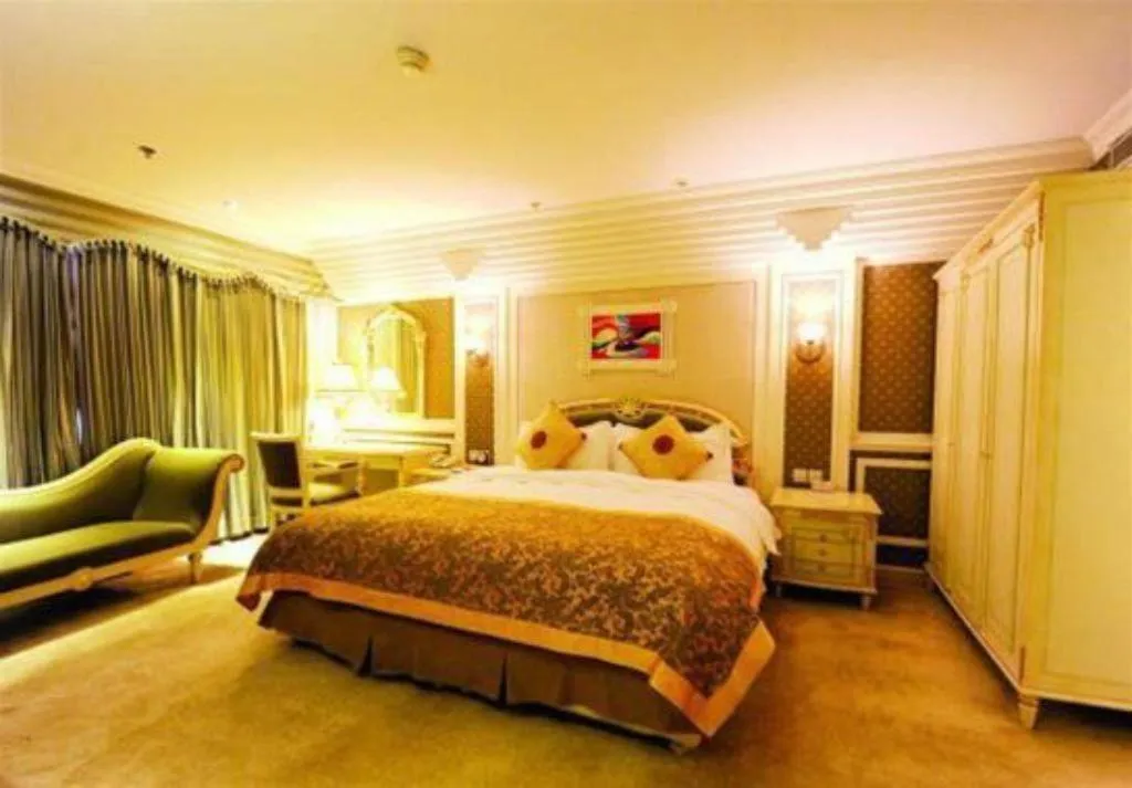 Bed in Dahe Jinjiang Hotel