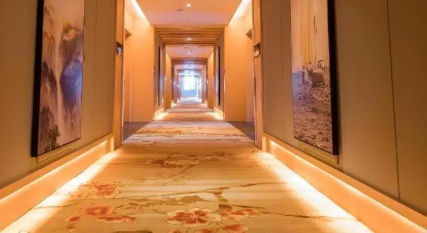 Bed in GreenTree Eastern Hotel Yunnan Shangri-La Yangtang Road