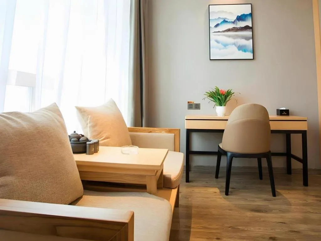 GreenTree Eastern Hotel Yunnan Shangri-La Yangtang Road