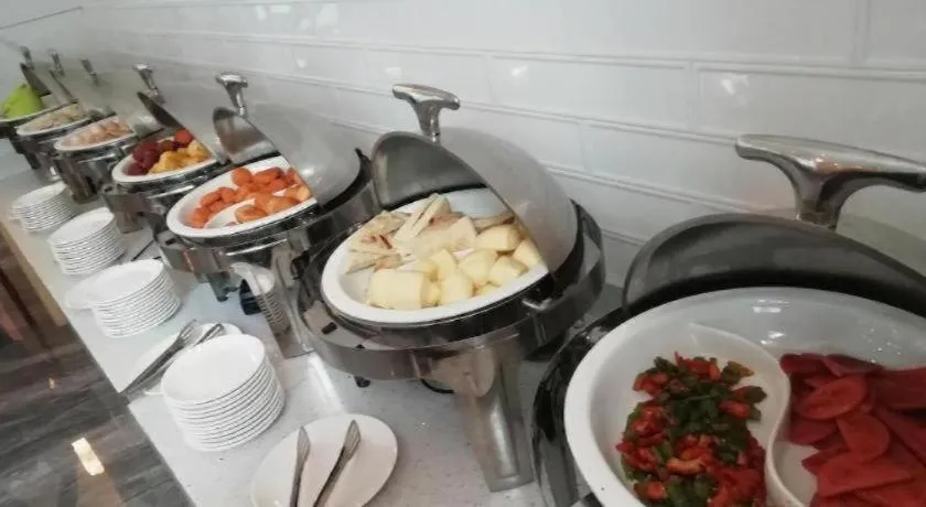 GreenTree Eastern Hotel Yunnan Shangri-La Yangtang Road