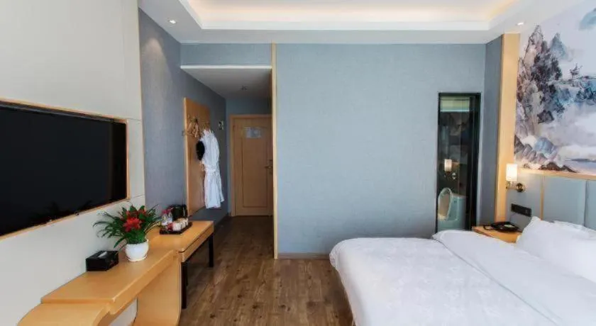 Bed in GreenTree Eastern Hotel Yunnan Shangri-La Yangtang Road