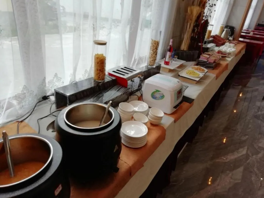 GreenTree Eastern Hotel Yunnan Shangri-La Yangtang Road