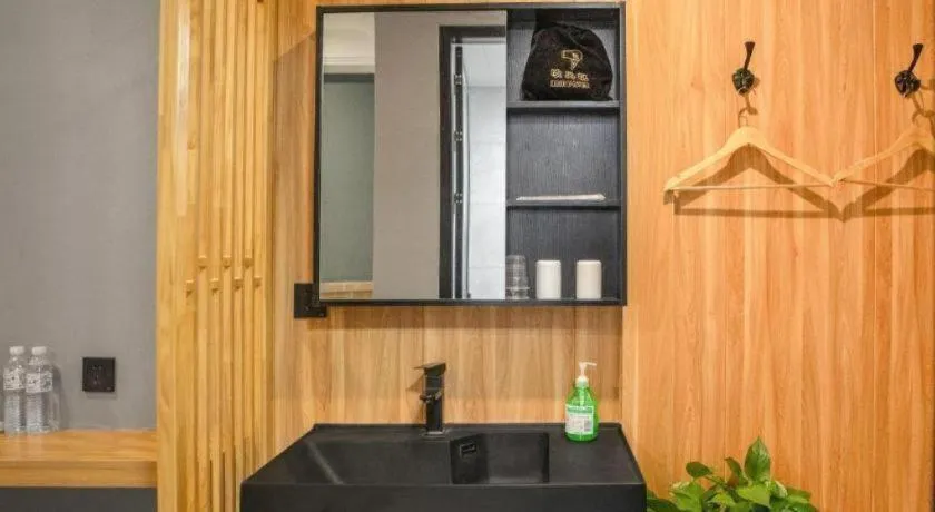 Shell Hotel Nanyang High-Speed Railway Station Jiangying Airport Huayaocheng