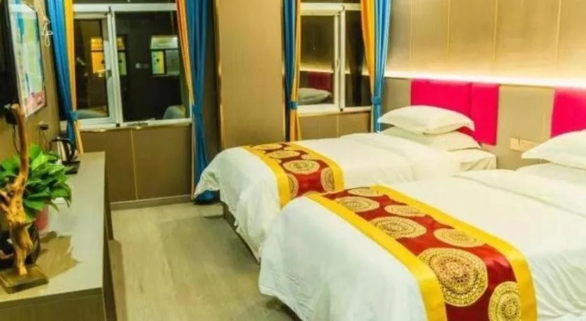 Bed in Shell Hotel Nanyang High-Speed Railway Station Jiangying Airport Huayaocheng