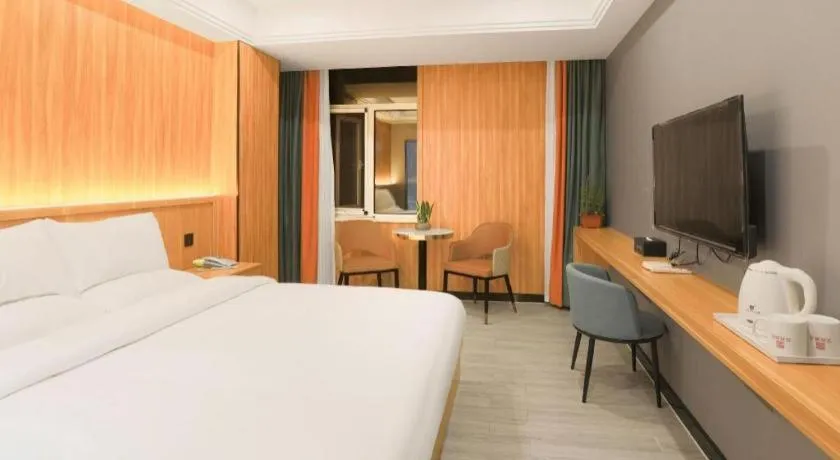 Bed in Shell Hotel Nanyang High-Speed Railway Station Jiangying Airport Huayaocheng